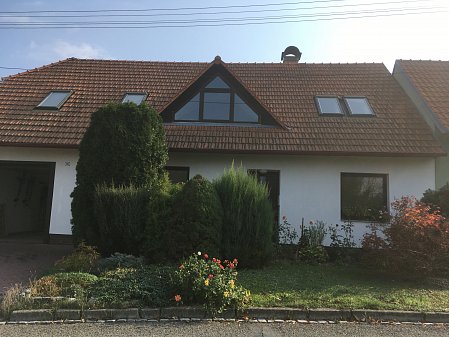 Oprava izolace po kuně v šikminách rodinného domu v Borkovanech